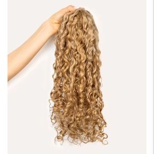 Bebonia hair extensions in honey blonde